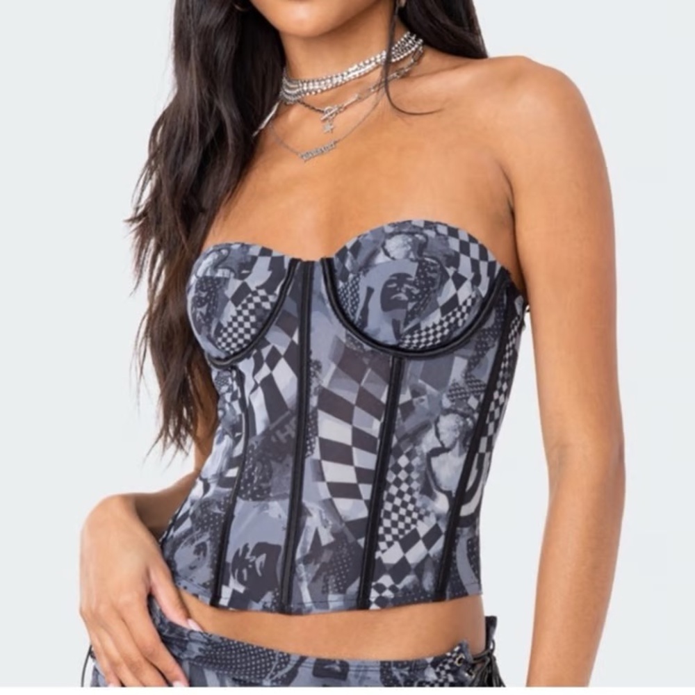 Edikted Aly Mesh Corset Top
